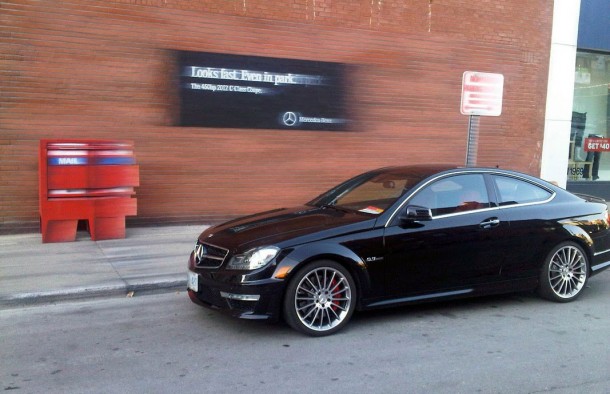 mercedes_benz_c350_2-610x394